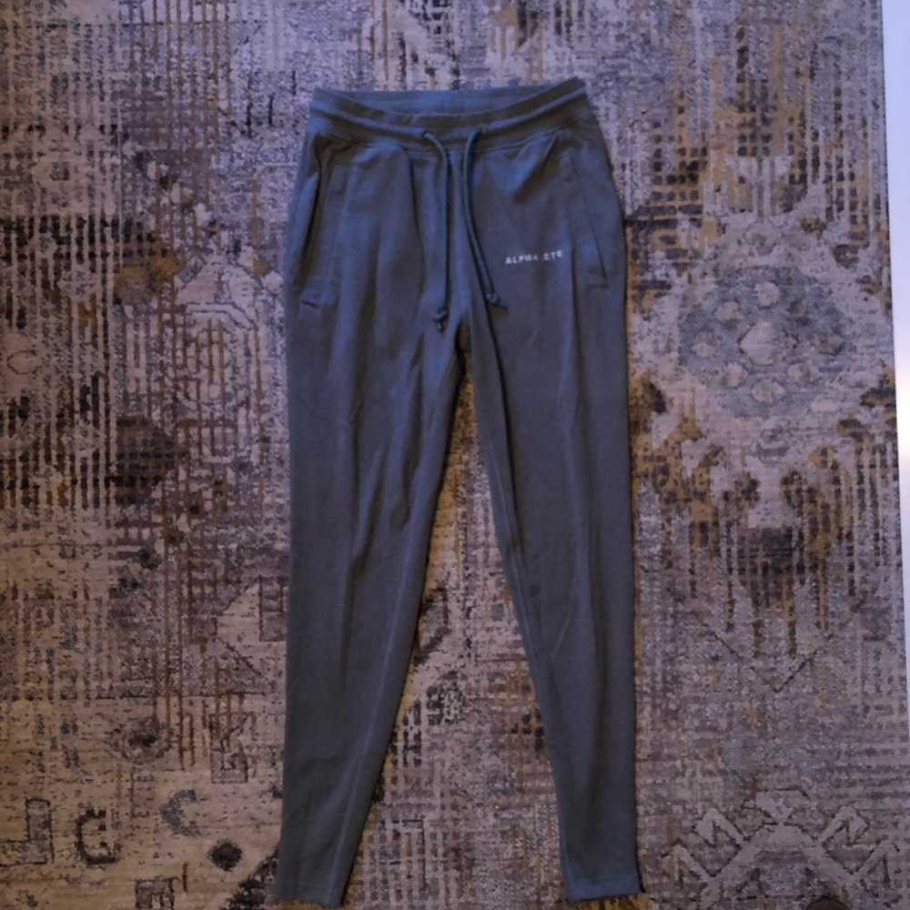 Alphalete Joggers